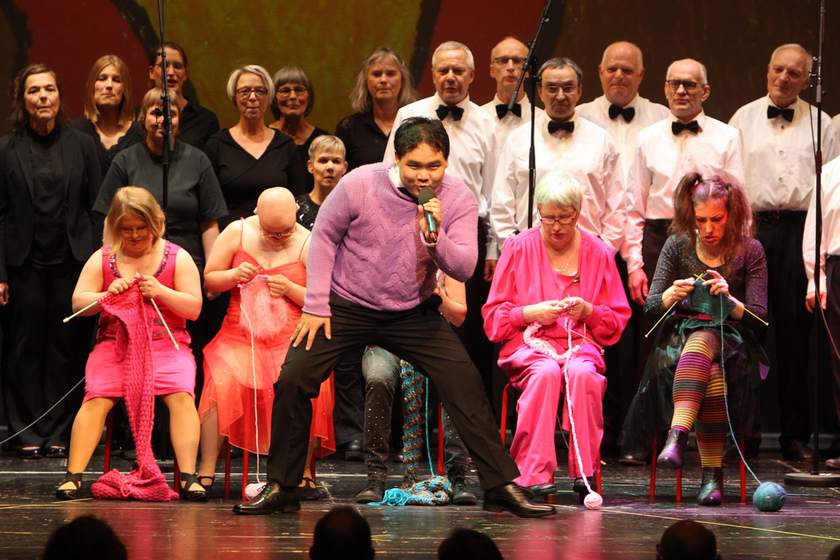 Blaumeier-Atelier (Deutschland): GSCHMCKSSCHE Mittenmang-Eröffnungsshow